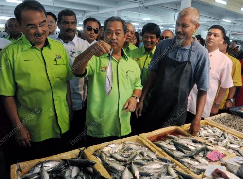 TAN SRI MUHYIDDIN YASSIN