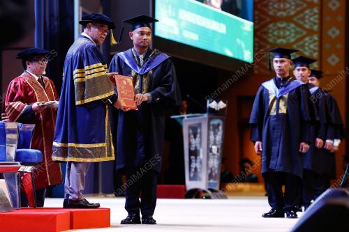 DATUK SERI SAIFUDDIN NASUTION ISMAIL