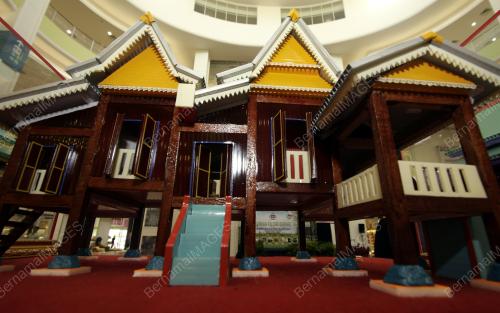 RUMAH MELAKA