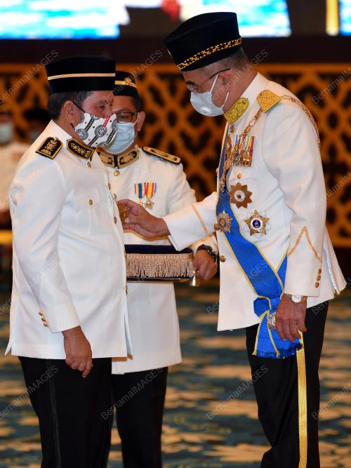 TUN MOHD ALI RUSTAM
