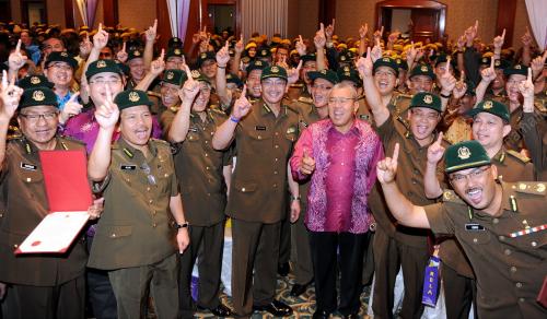 DATUK SERI HISHAMMUDDIN TUN HUSSEIN