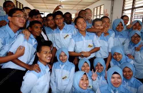 MK06_12012011_PLKN_AYER_KEROH