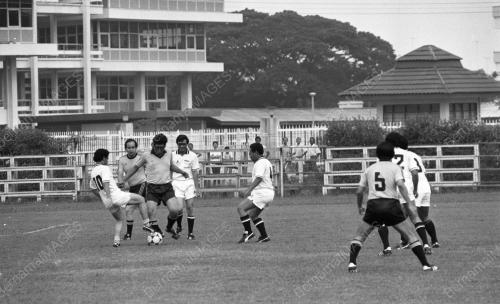 MK06_12012015_BOLA_MENTERI