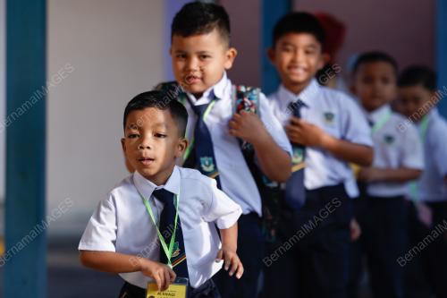 HARI PERTAMA SESI PERSEKOLAHAN