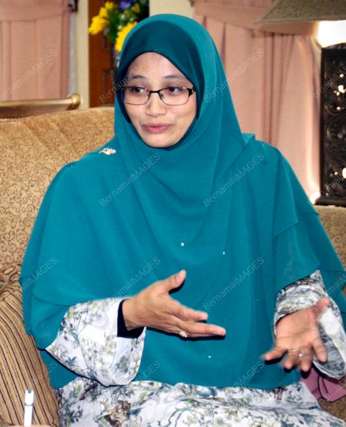MK06_12032019_DALILAH_HARWANIS