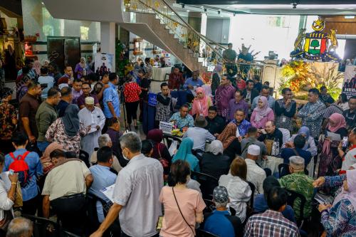 DATUK SERI AB RAUF YUSOH