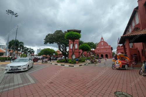 BANGUNAN STADTHUYS