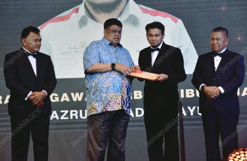 DATUK SERI AB RAUF YUSOH