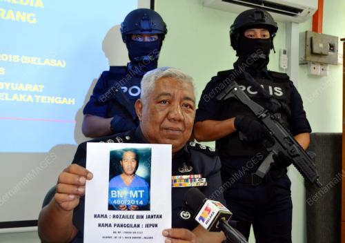 MK06_17112015_POLIS_DADAH