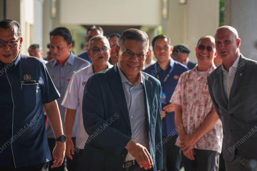 DATUK SERI SAIFUDDIN NASUTION ISMAIL