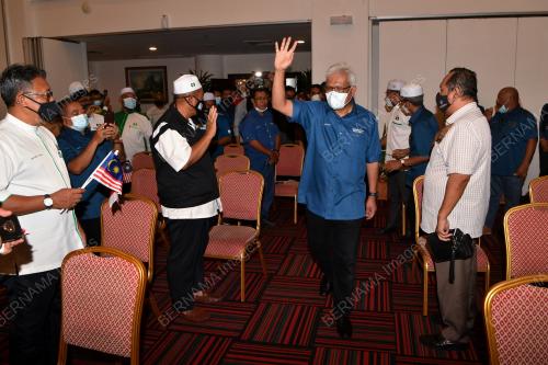 DATUK SERI HAMZAH ZAINUDIN