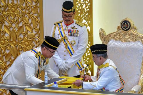 TUN MOHD ALI RUSTAM