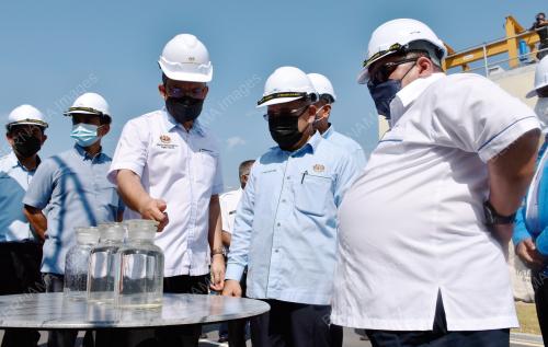 DATUK SERI TUAN IBRAHIM TUAN MAN
