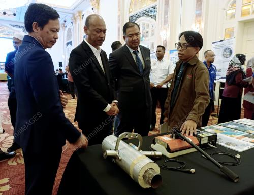 DATUK FAIRUL NIZAM ROSLAN