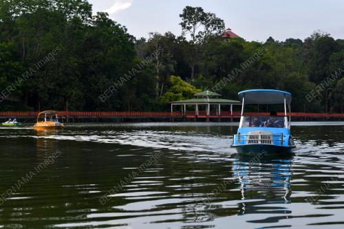 TASIK AYER KEROH