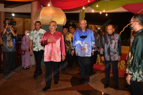 TUN MOHD ALI RUSTAM