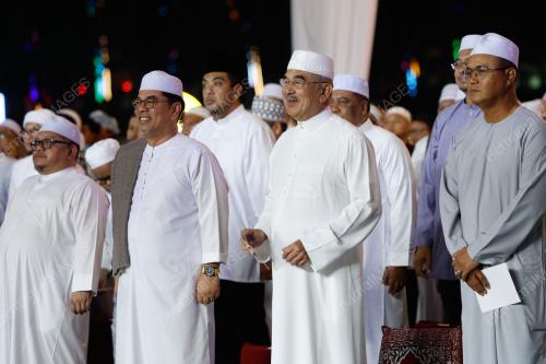 TUN MOHD ALI RUSTAM