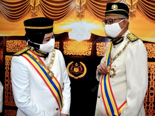 DATUK SERI ISMAIL SABRI YAAKOB