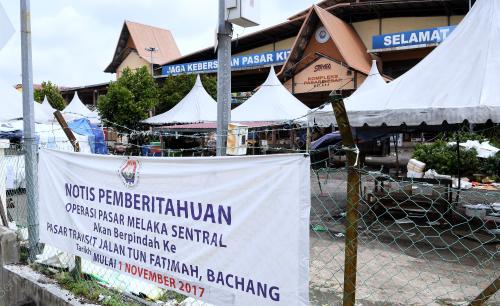 MK07_02112017_PASAR_TRANSIT