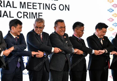 DATUK AWANG ALIK JEMAN