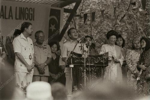 DATUK SERI DR MAHATHIR MOHAMAD