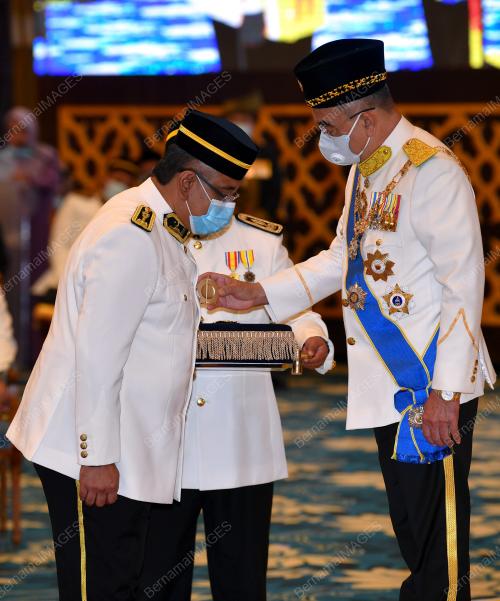 TUN MOHD ALI RUSTAM