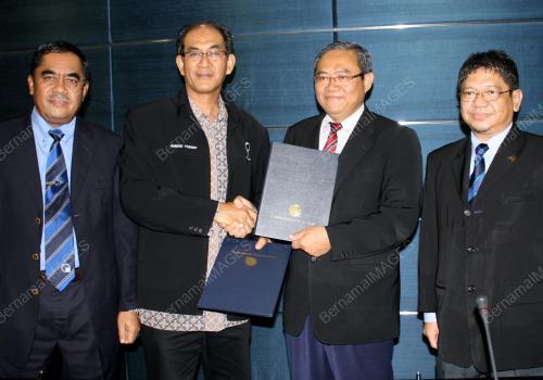 MOU UTeM-UM