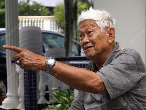 TAN SRI AZIZ TAPA