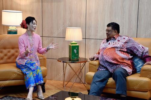 DATUK SERI AB RAUF YUSOH