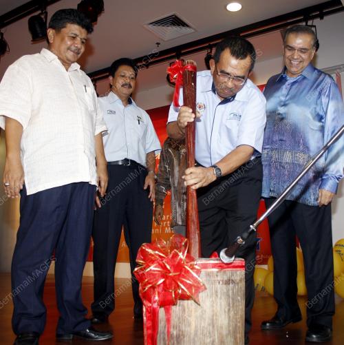 MOHD JOHARI BAHAROM