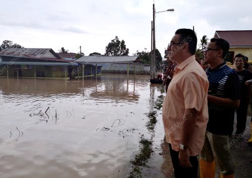 MK07_20112018_BANJIR_BN201811204168