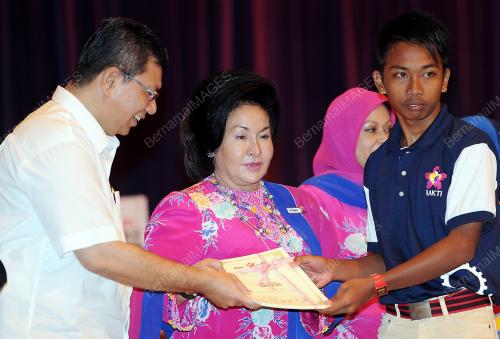 MK07_22042012_ROSMAH_PELAJAR