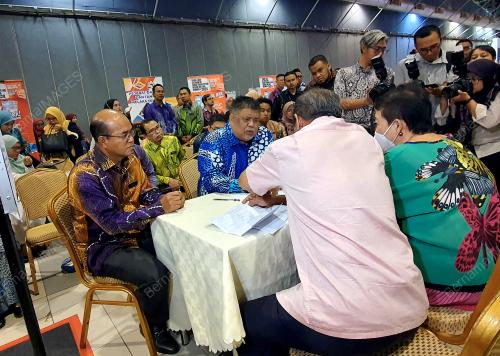 DATUK SERI AB RAUF YUSOH