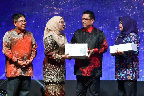 DATUK SERI DR NORAINI AHMAD