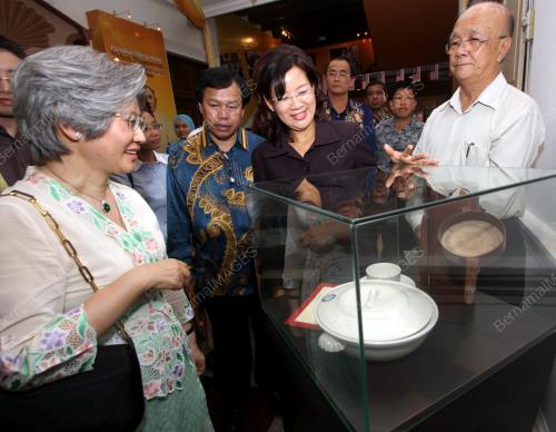 HENG SEAI KIE