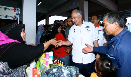 MK07_23062012_PM_PASAR_MLK