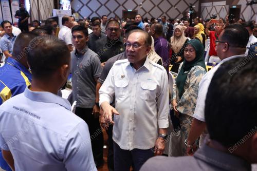 DATUK SERI ANWAR IBRAHIM