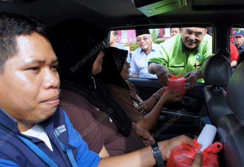 MK07_24072012_ALI_BUBUR