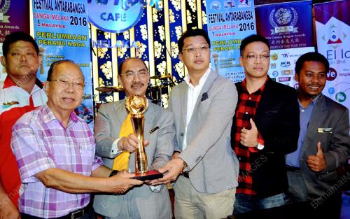 MK07_27052016_PIALA_NAGA