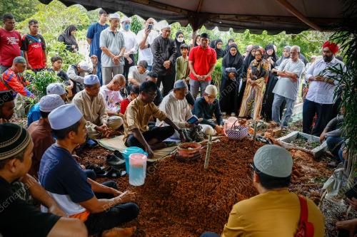ALLAHYARHAM DATUK ABU SAMAH ABD WAHAB