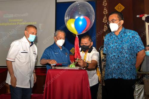 TAN SRI MUHYIDDIN YASSIN