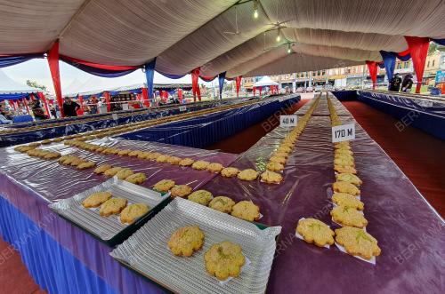 KUIH BAKAR TERPANJANG