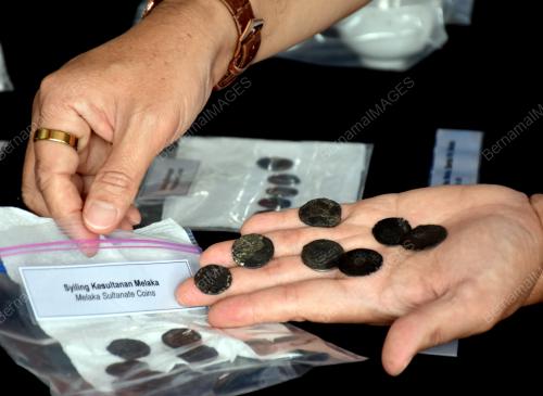 MATA WANG ZAMAN KESULTANAN MELAYU MELAKA