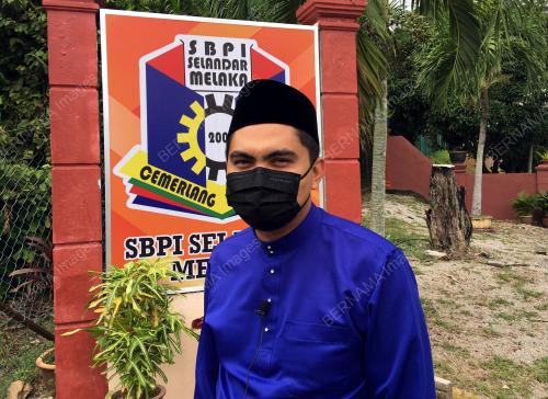 DR MUHAMAD AKMAL SALEH