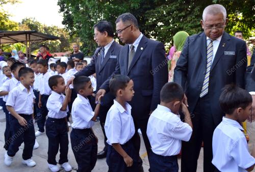 MK08_04012016_IDRIS_SEKOLAH