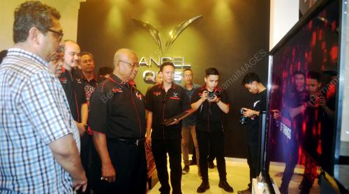 MK08_04042015_ANGEL_MOSTI