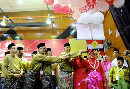 MK08_04092016_ZAHID_UMNO