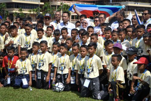 MK08_05102019_BOLA_SEPAK_BN201910043236
