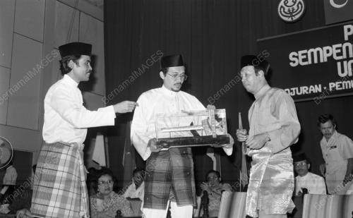 MK08_09072015_PERAYAAN_UMNO