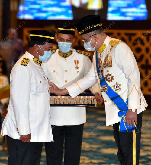 TUN MOHD ALI RUSTAM